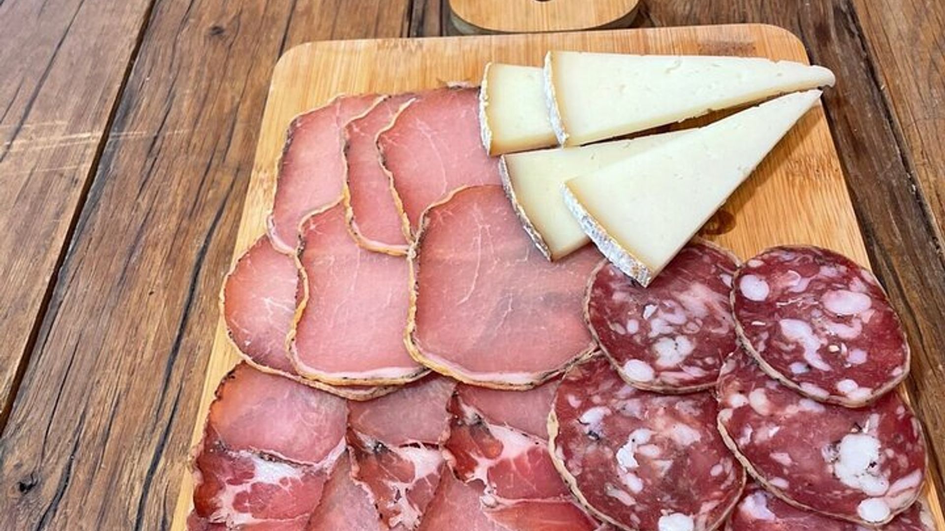 Historical and gastronomic visit to Ajaccio Food Tour