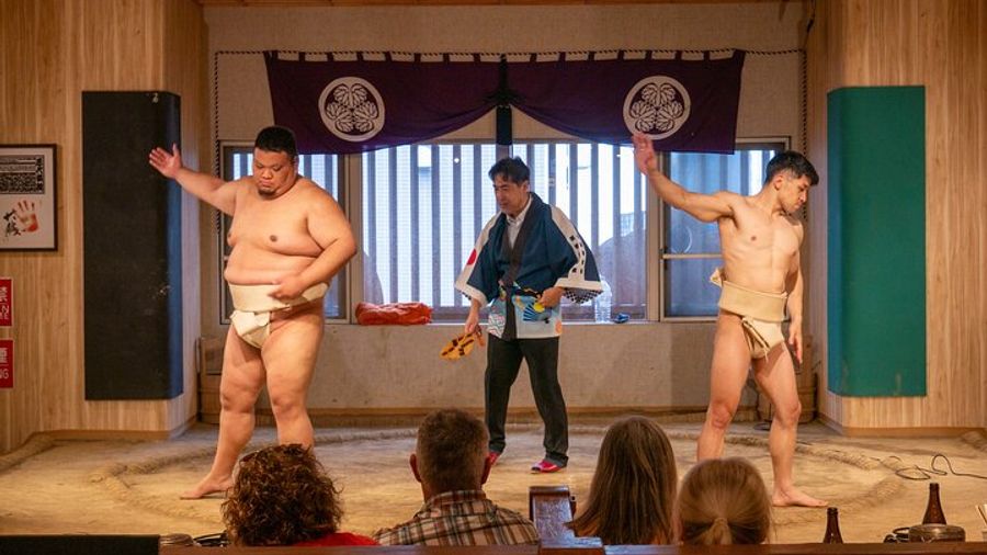 The SUMO Show & Experience with Hot pot lunch