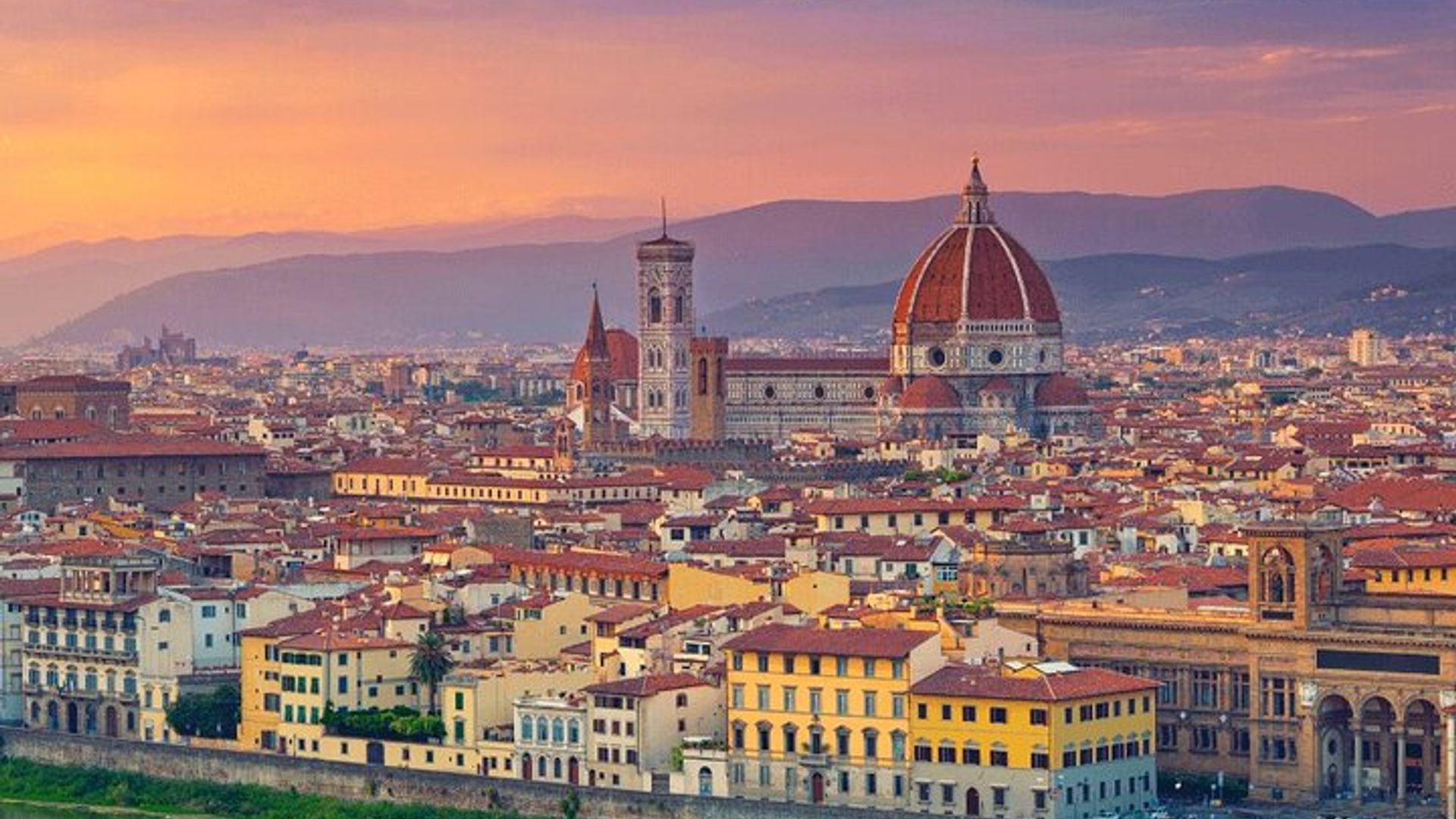Florence at Twilight Small-Group Walking Tour with Wine