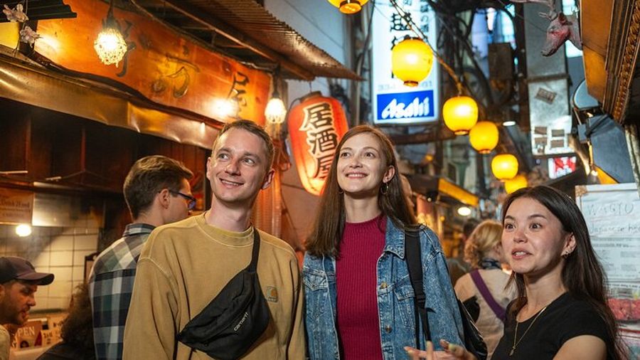 Tokyo: Shinjuku Hidden Food Gems Small-Group Tour