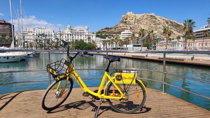 Alicante City and Beach Bike Tour