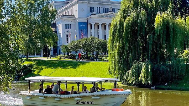 Riga, Latvia: Canal Boat City Sightseeing Tour