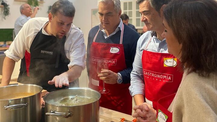 Paella and Burnt Basque Cheesecake Cooking Class (in Bilbao)