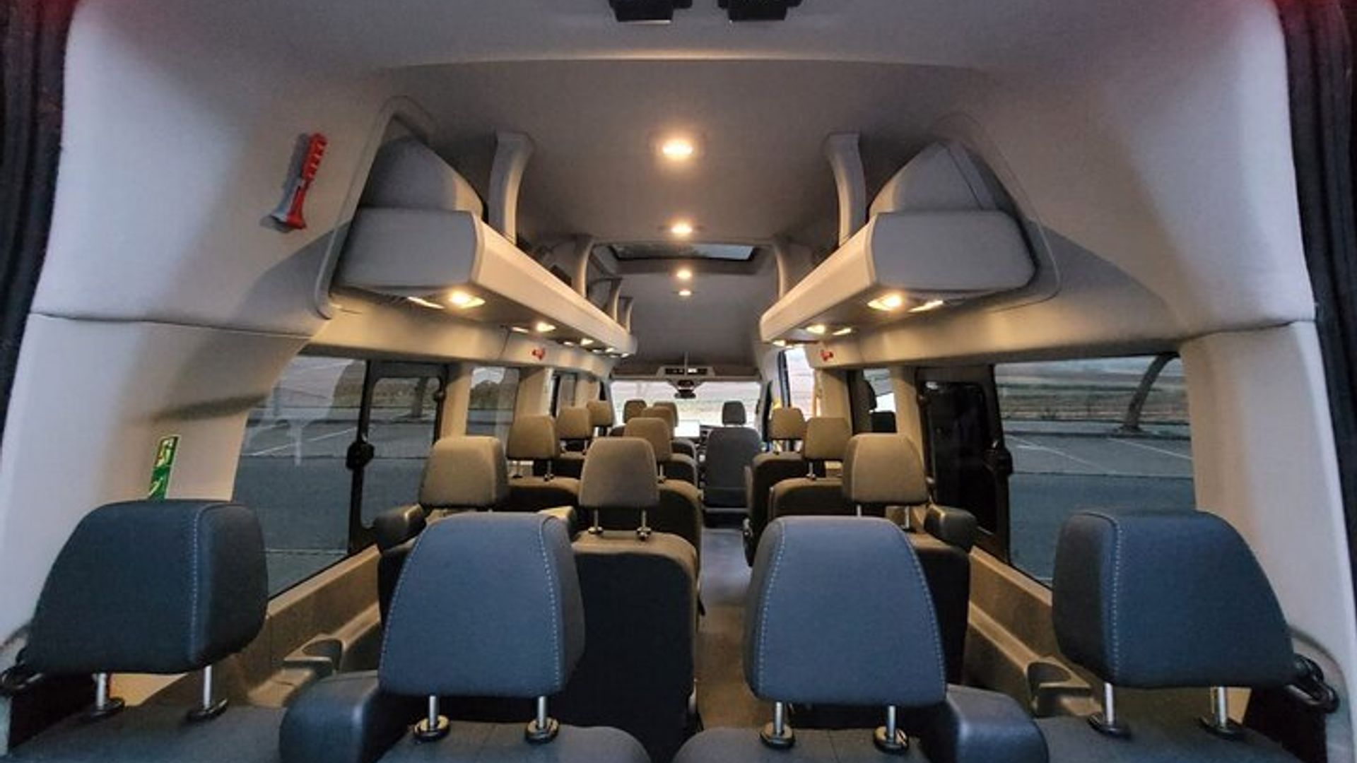 Lisbon Airport Private Transfer to/from Portugal Top Destinations