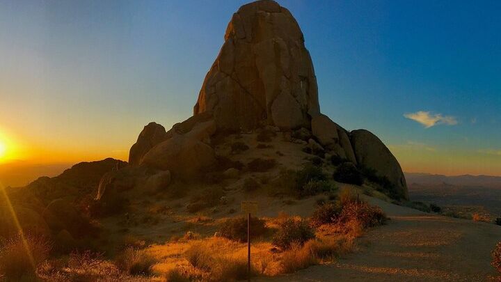 Scottsdale Hiking Adventure to Iconic Tom’s Thumb