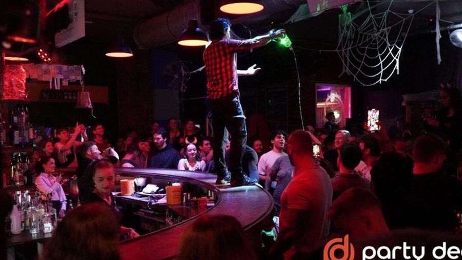 Budapest Ruin Pub Crawl +6 Free Shots +VIP Entries +Drinking Games