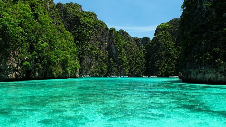 Phi Phi Islands Full-Day Tour With Lunch and Snorkeling