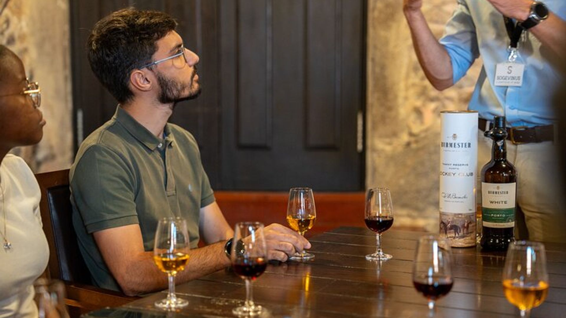 Tour a piedi di mezza giornata a Porto con visita alla cantina di vino Porto e degustazione