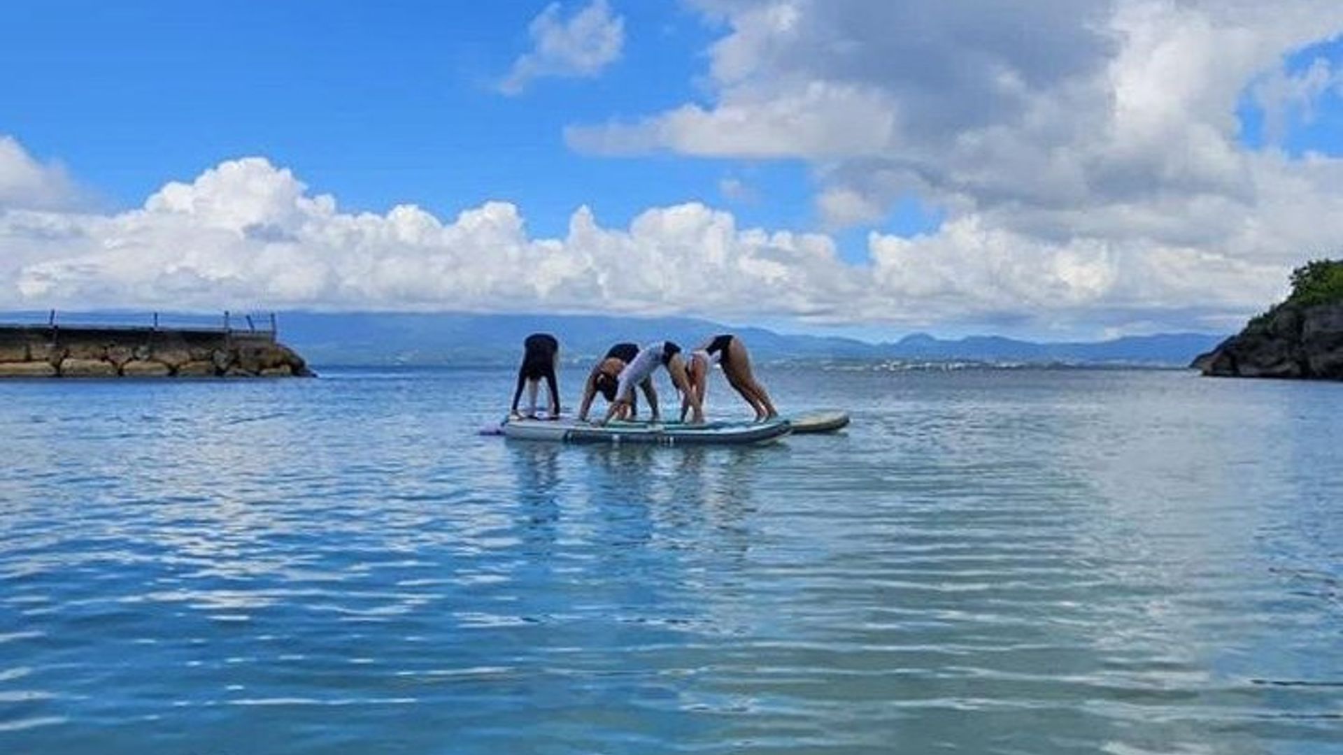 Yoga Paddle Aqua Zen, Yoga auf einem schwebenden Teppich in Verbindung mit der Natur!