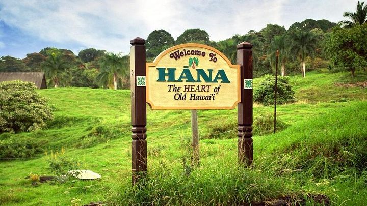 Road to Hana Adventure Maui Tour with Lunch