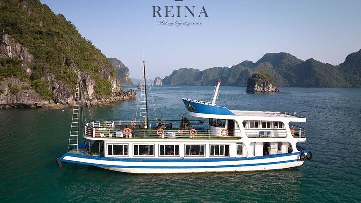 From Hanoi: Ha Long Bay Day tour 4-Star with Kayaking