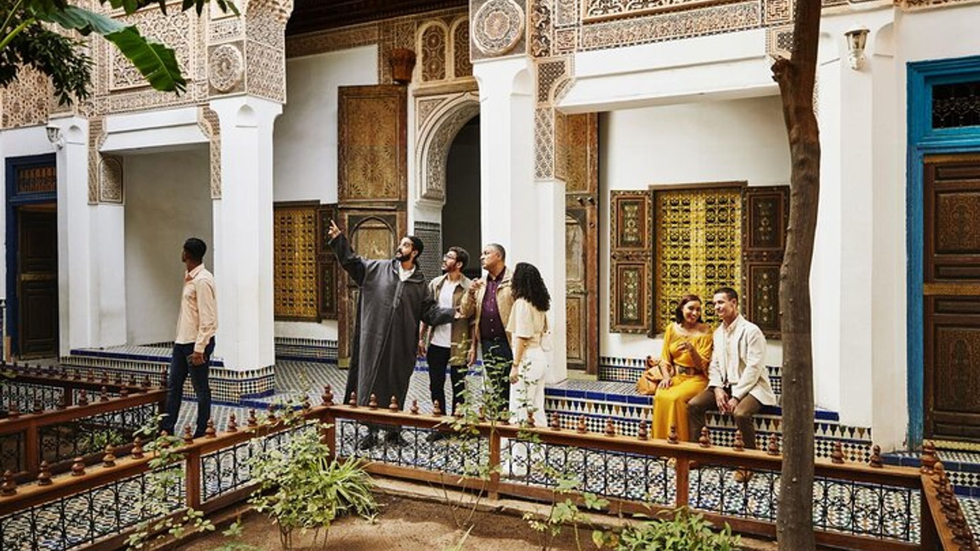 Marrakech Discovery Tour Bahia Palace and Saadian Tombs