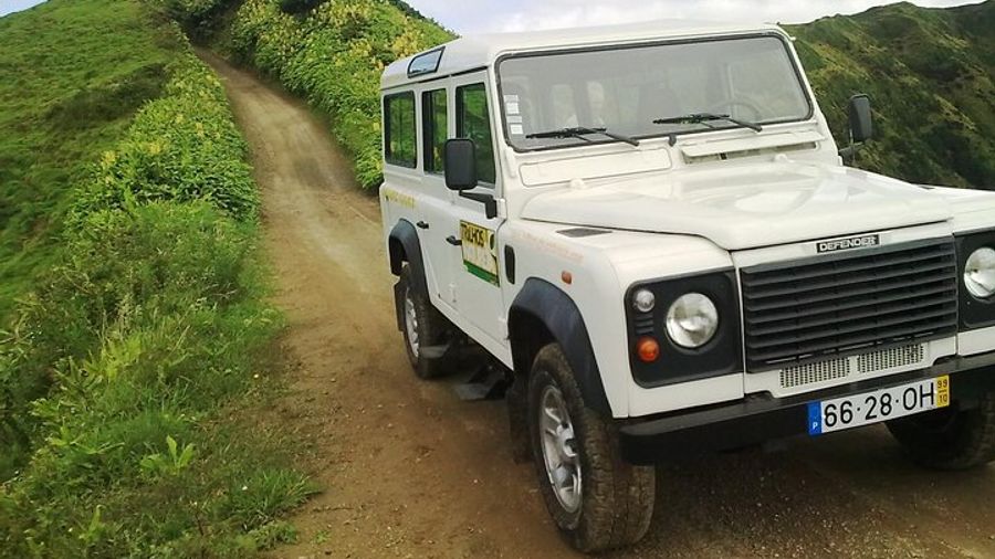 Explore the Wonders of Sete Cidades & West side on a Jeep Tour