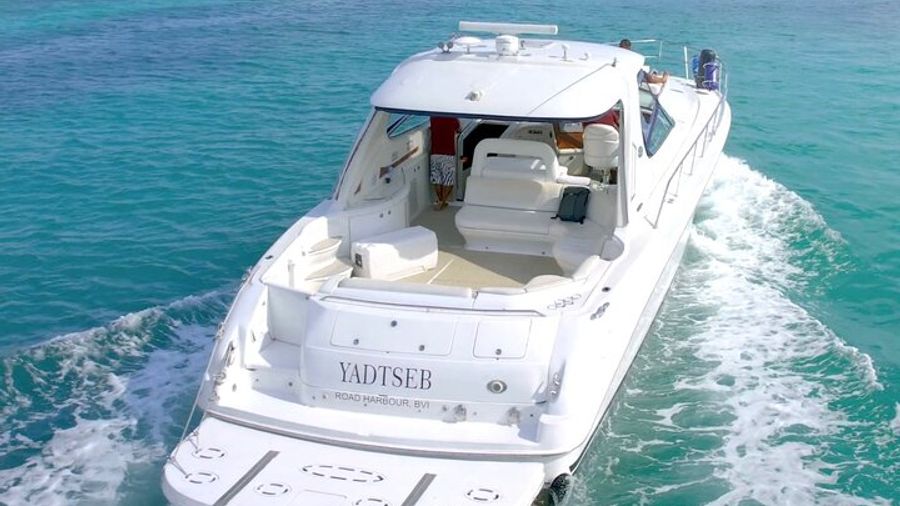 Cancun: Private Yacht Charter (Up to 20 Guests)