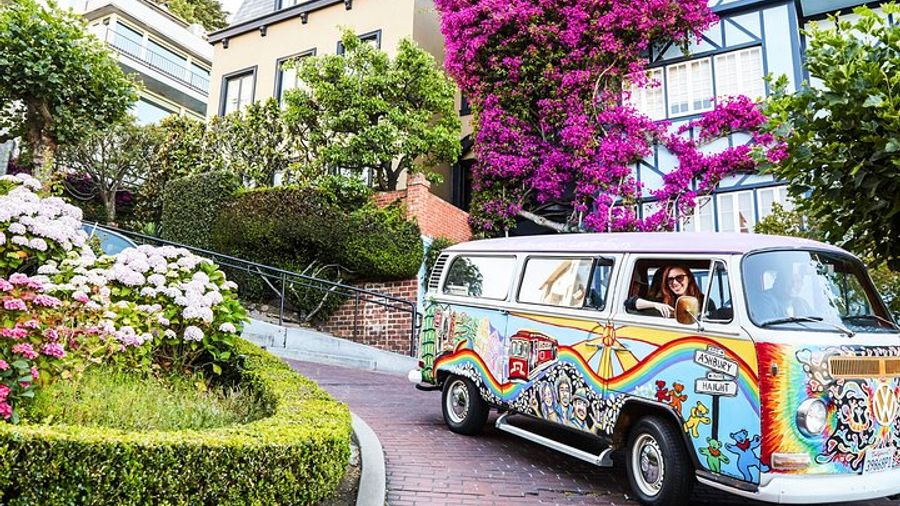 San Francisco Small-Group Love Tour in 70s Hippie Van