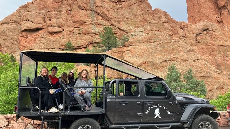 Colorado Springs: Garden of the Gods Sightseeing Jeep Tour
