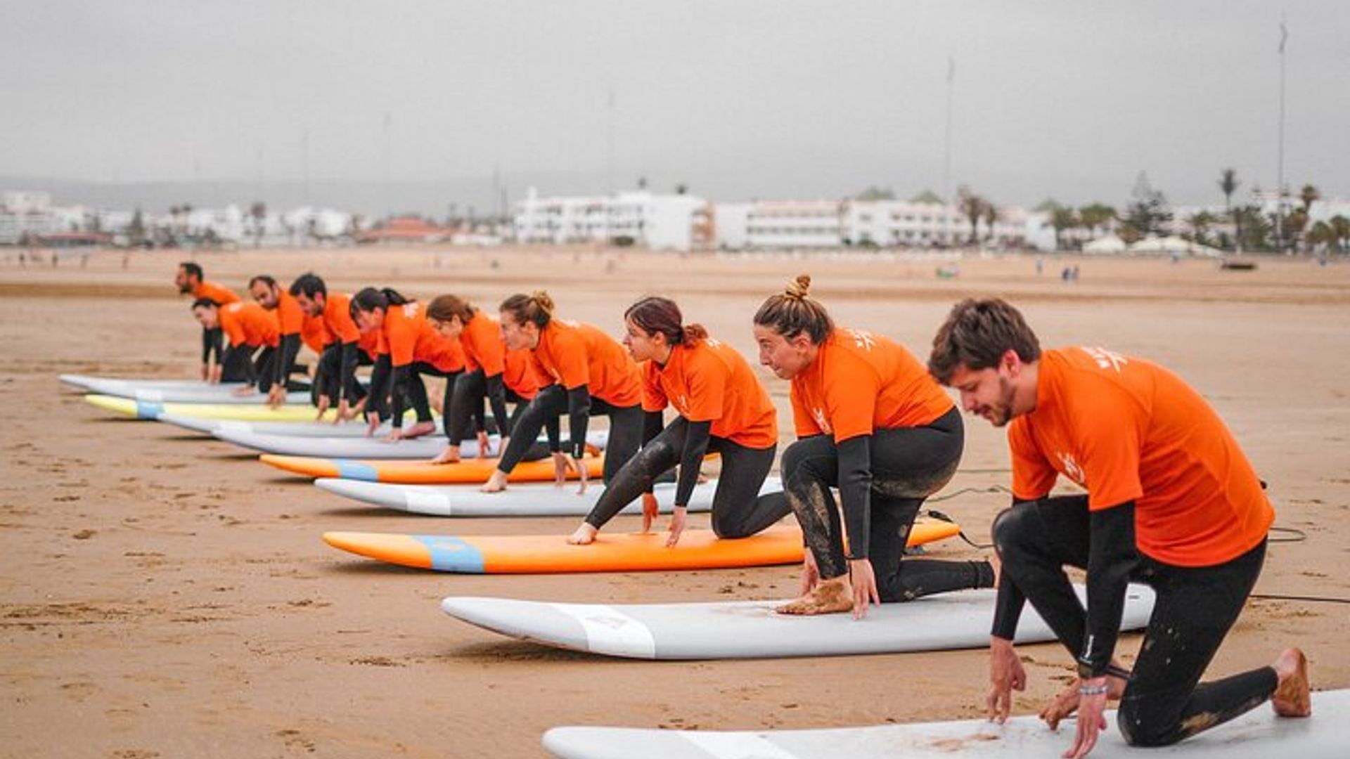 Agadir 2 - Leçon de surf d'une heure avec petit groupe
