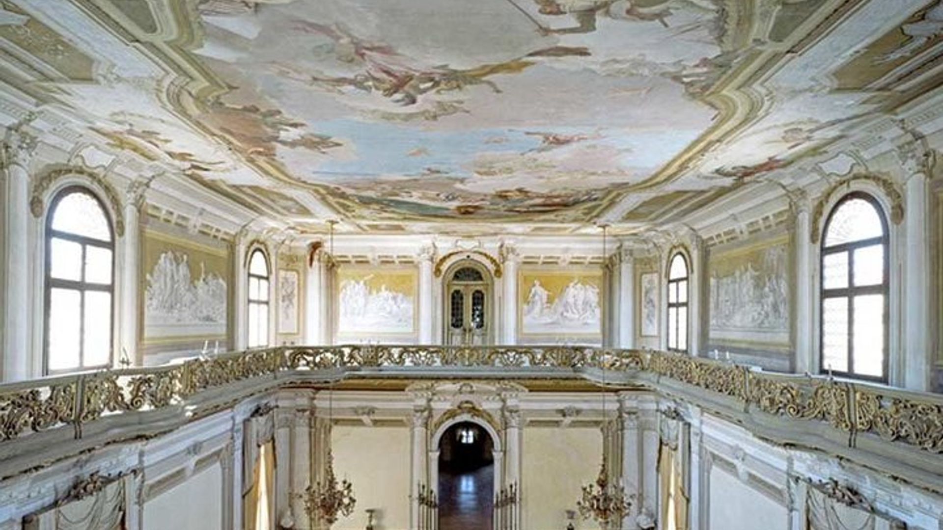 Tour to the Venetian Villas and the Brenta Riviera from Abano