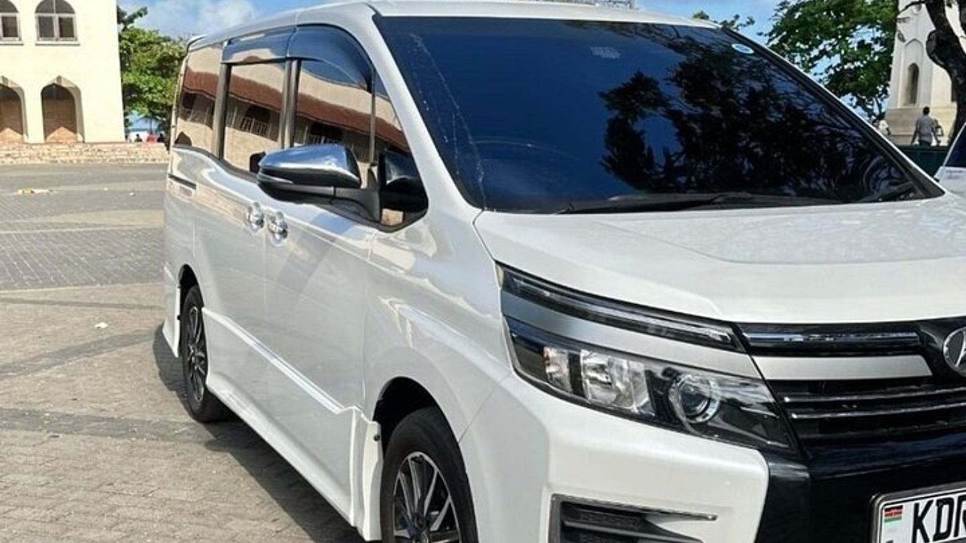 Ikibuga mpuzamahanga cya Moi kugera Diani