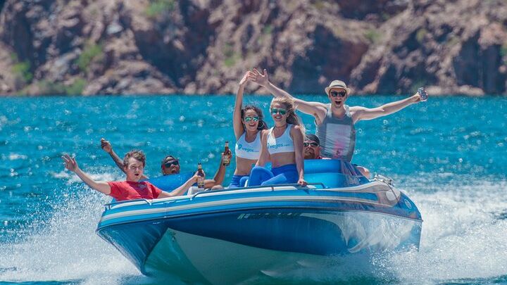 Las Vegas: Private Speedboat and Machine Gun Shooting Package
