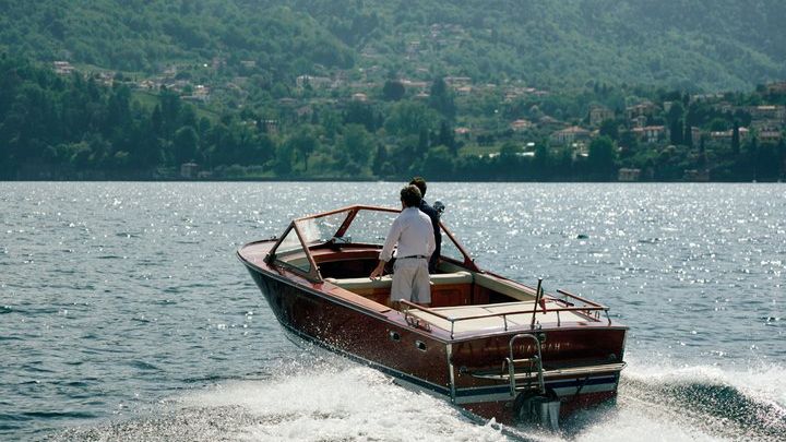 Lake Como Private Tour by Vintage Wooden Speedboat With Drinks