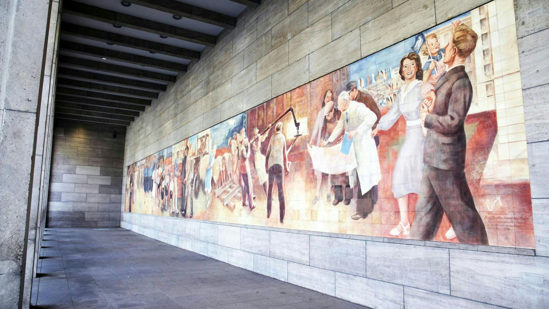 Berlin guided walking tour in English