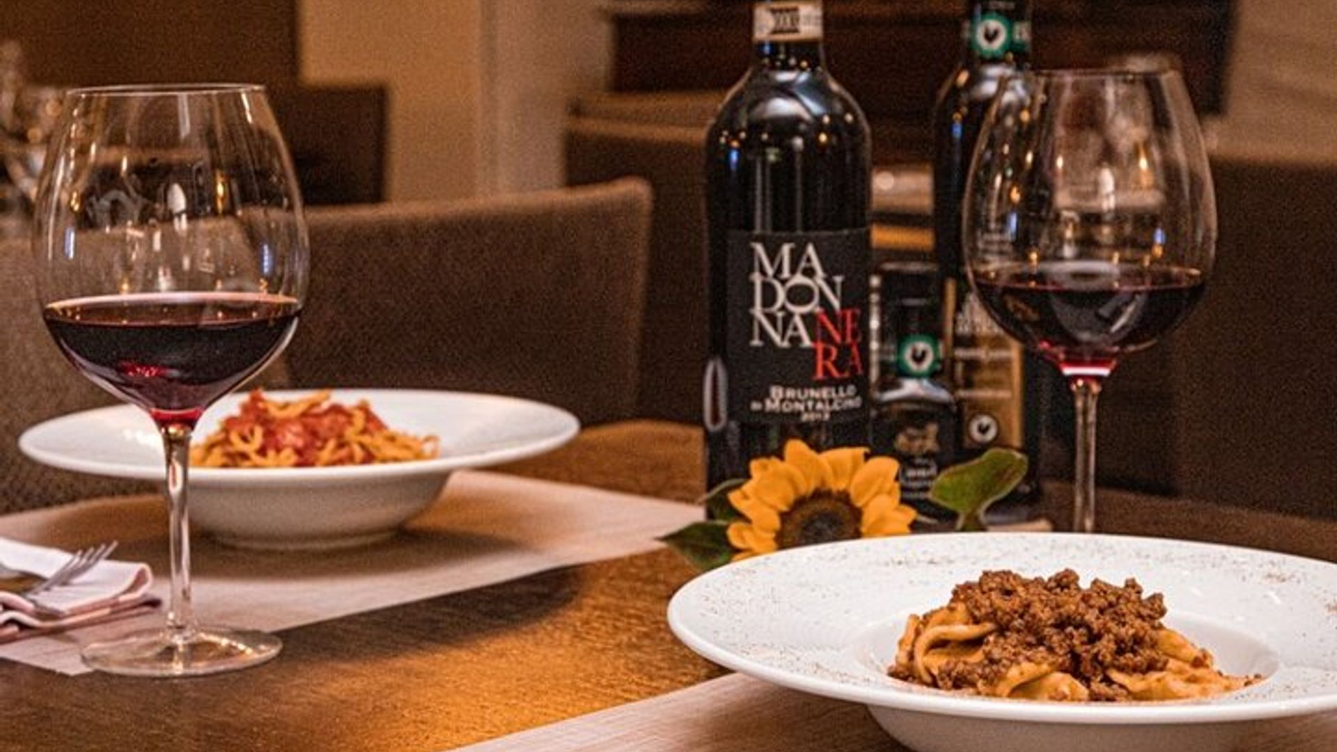 Half-Day Market Tour and Tuscan Cooking Experience in Florence