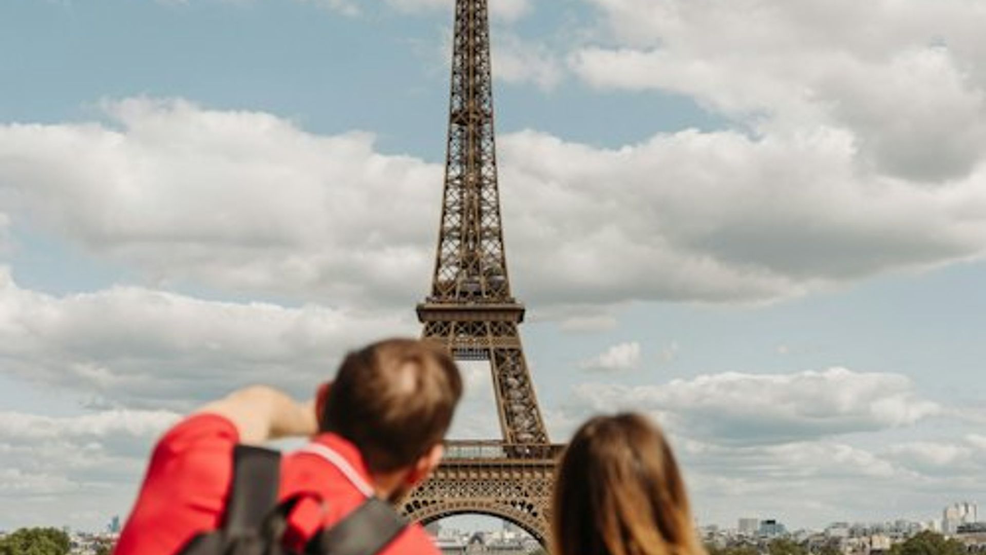 Paris: Guided Walking Tour + Louvre Museum Entry + River Cruise