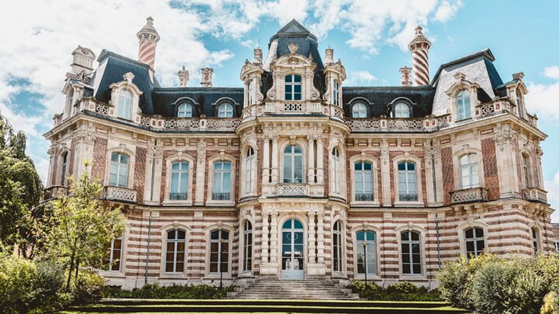 Epernay Visite audioguidée à pied 1h00 et 15 commentaires audios