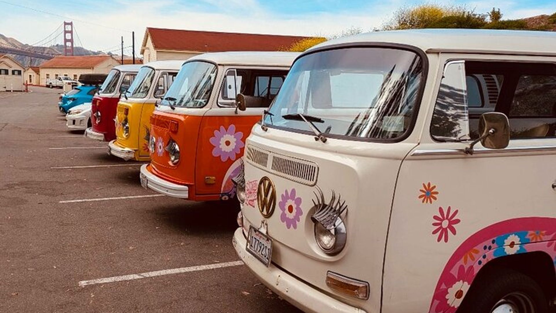 San Francisco Highlights Small-Group Tour by Vintage VW Bus image 3