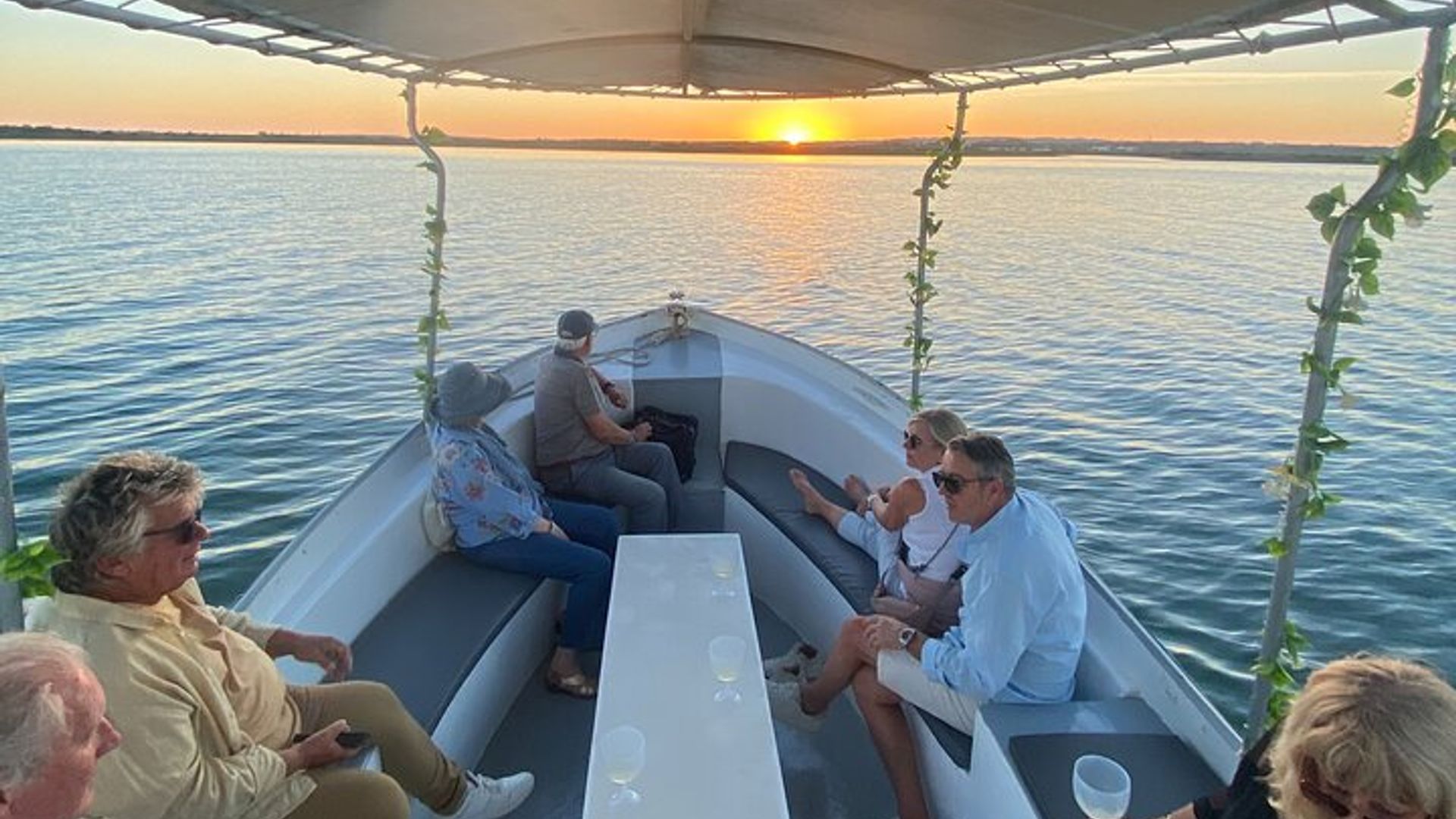 Tour en barco al atardecer de 1 hora en Vila Real de Santo Antonio Portugal