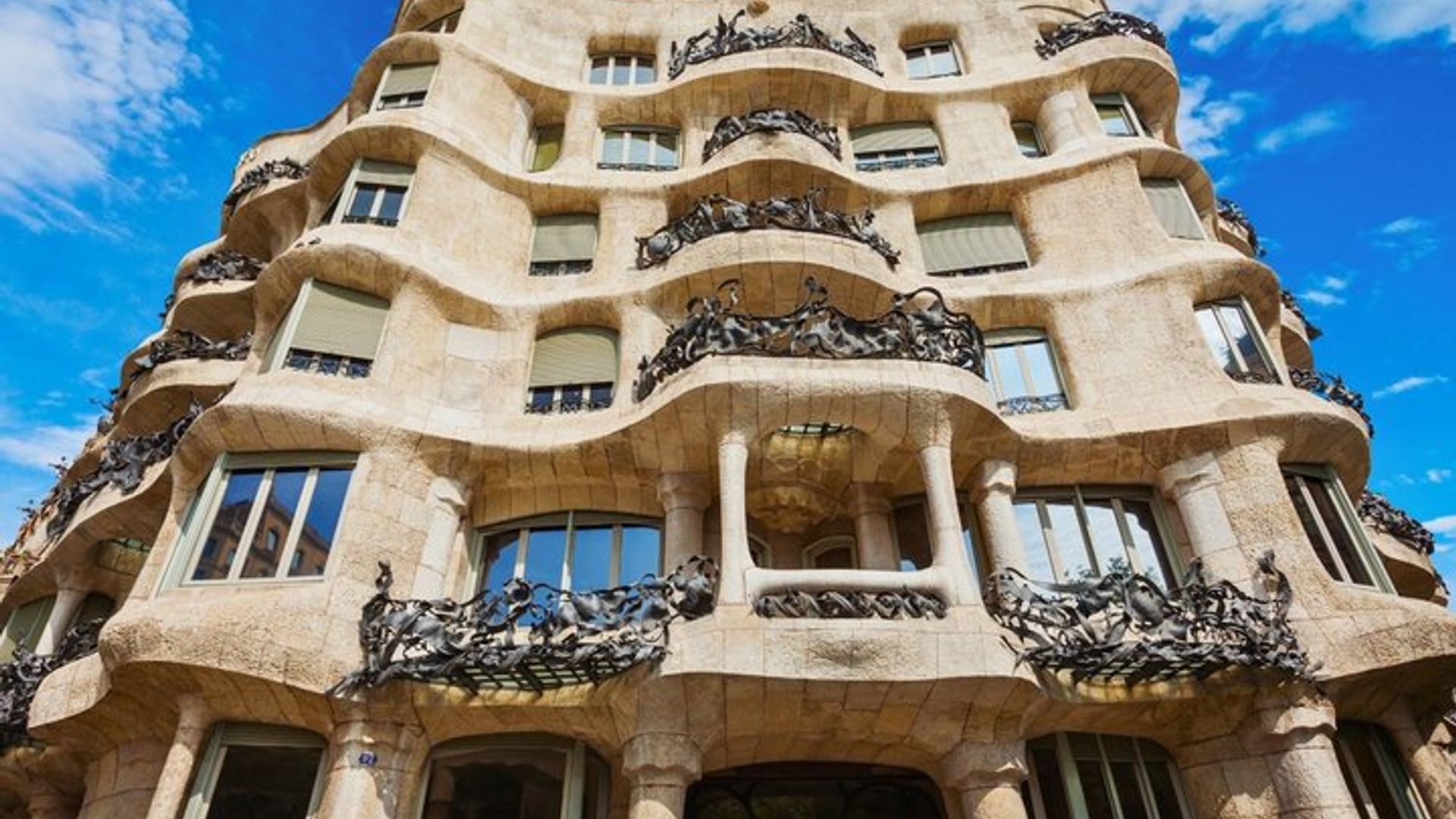 Barcelona Casa Mila (La Pedrera) Admission With Audio Guide