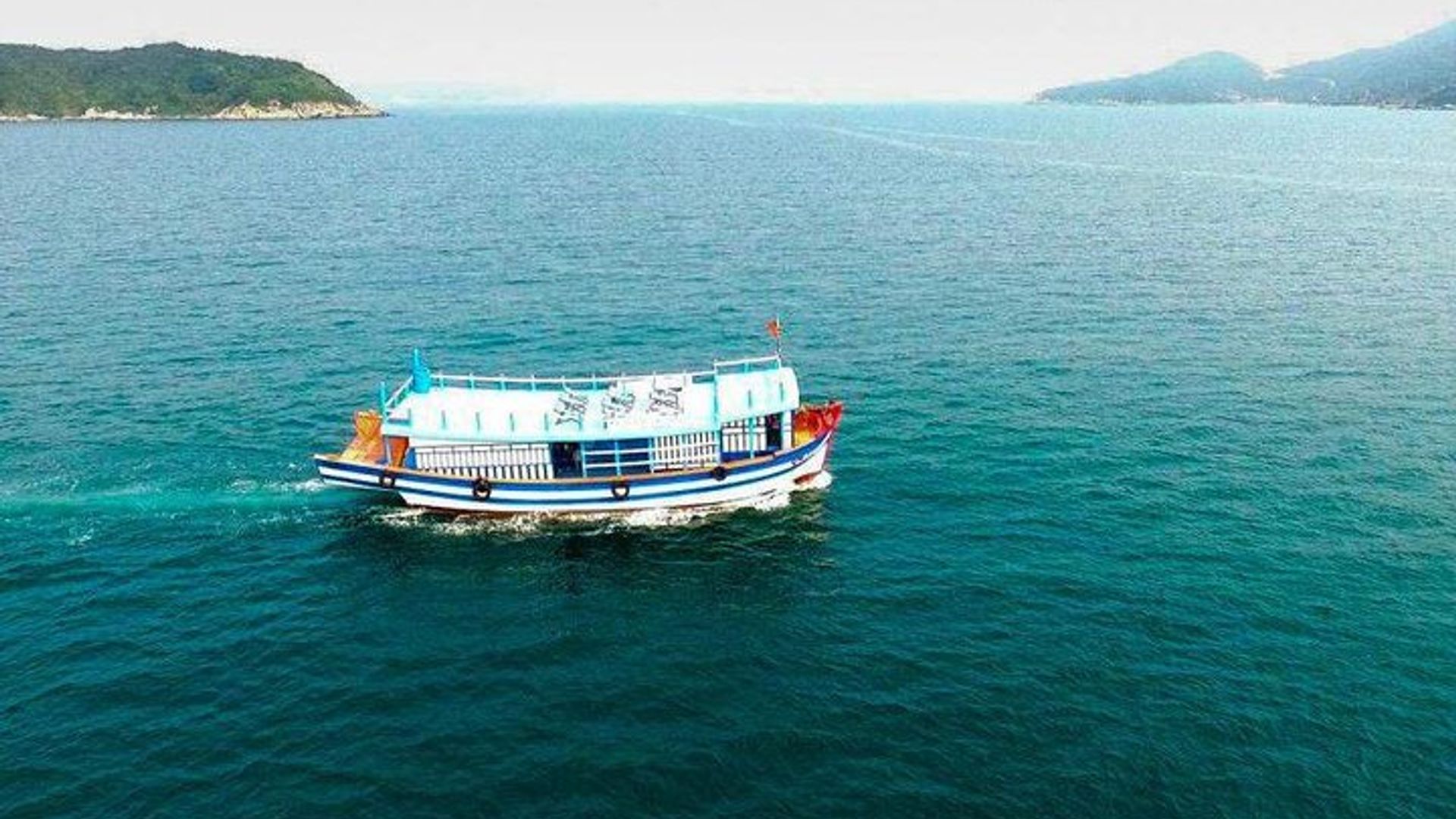 Cham Islands Snorkeling Tour by Wooden Boat from Hoi An