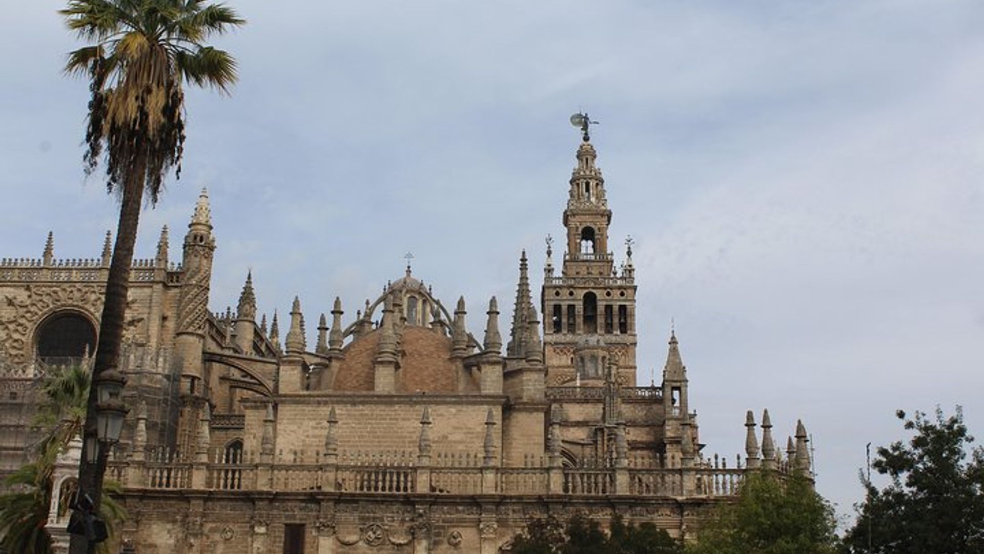 Seville Cathedral & Giralda tour with Priority Tickets