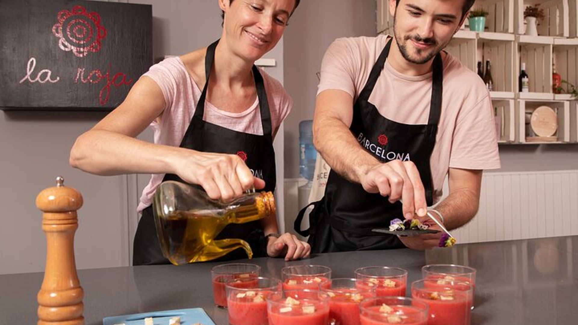 Paella Cooking Class by Las Ramblas and Market Visit