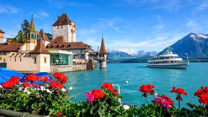 St. Beatus Caves, Sigriswil, and Thun Day Trip from Interlaken
