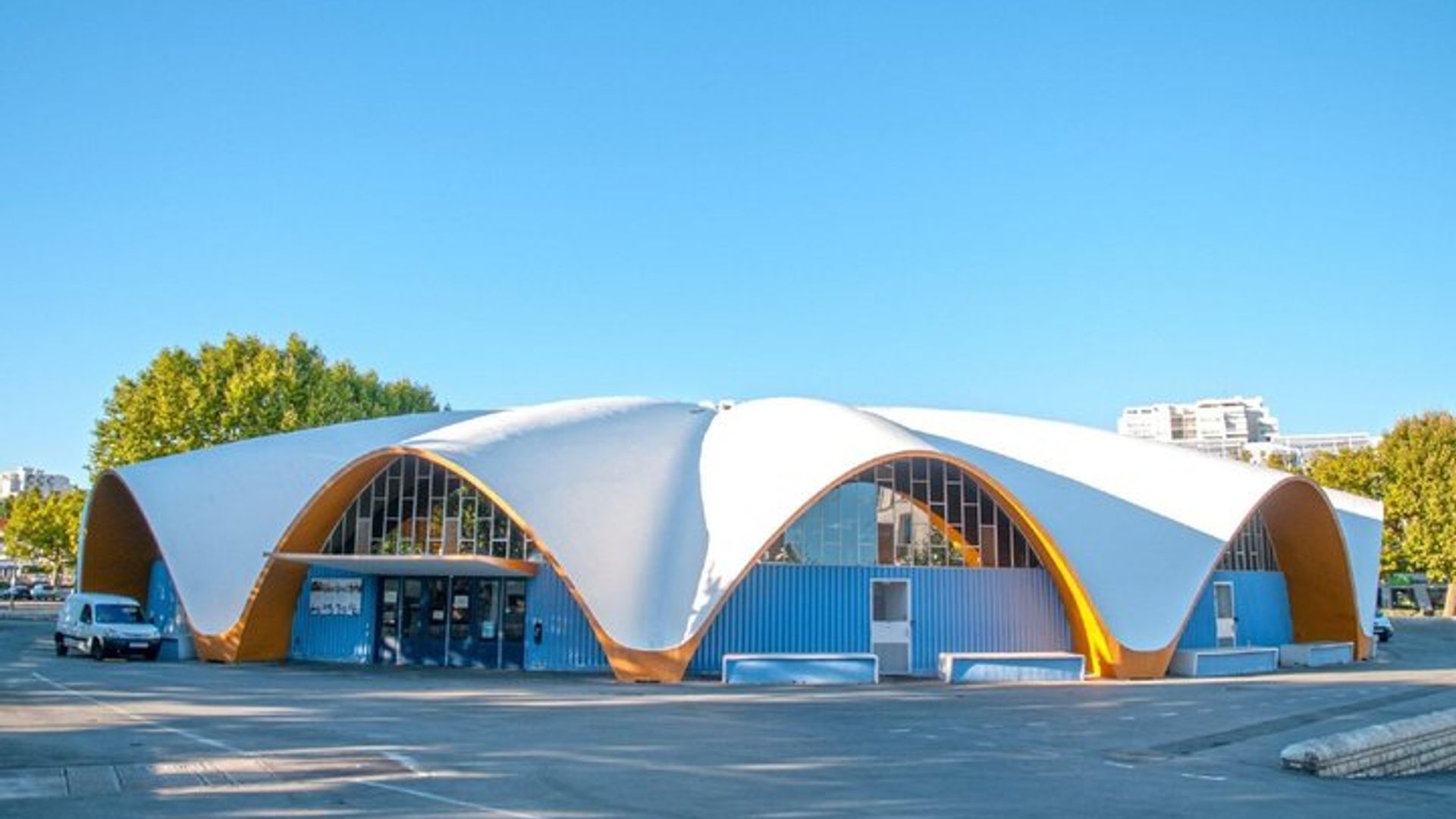 Royan: 1.5 hour audio guided walking tour and 16 audio commentaries