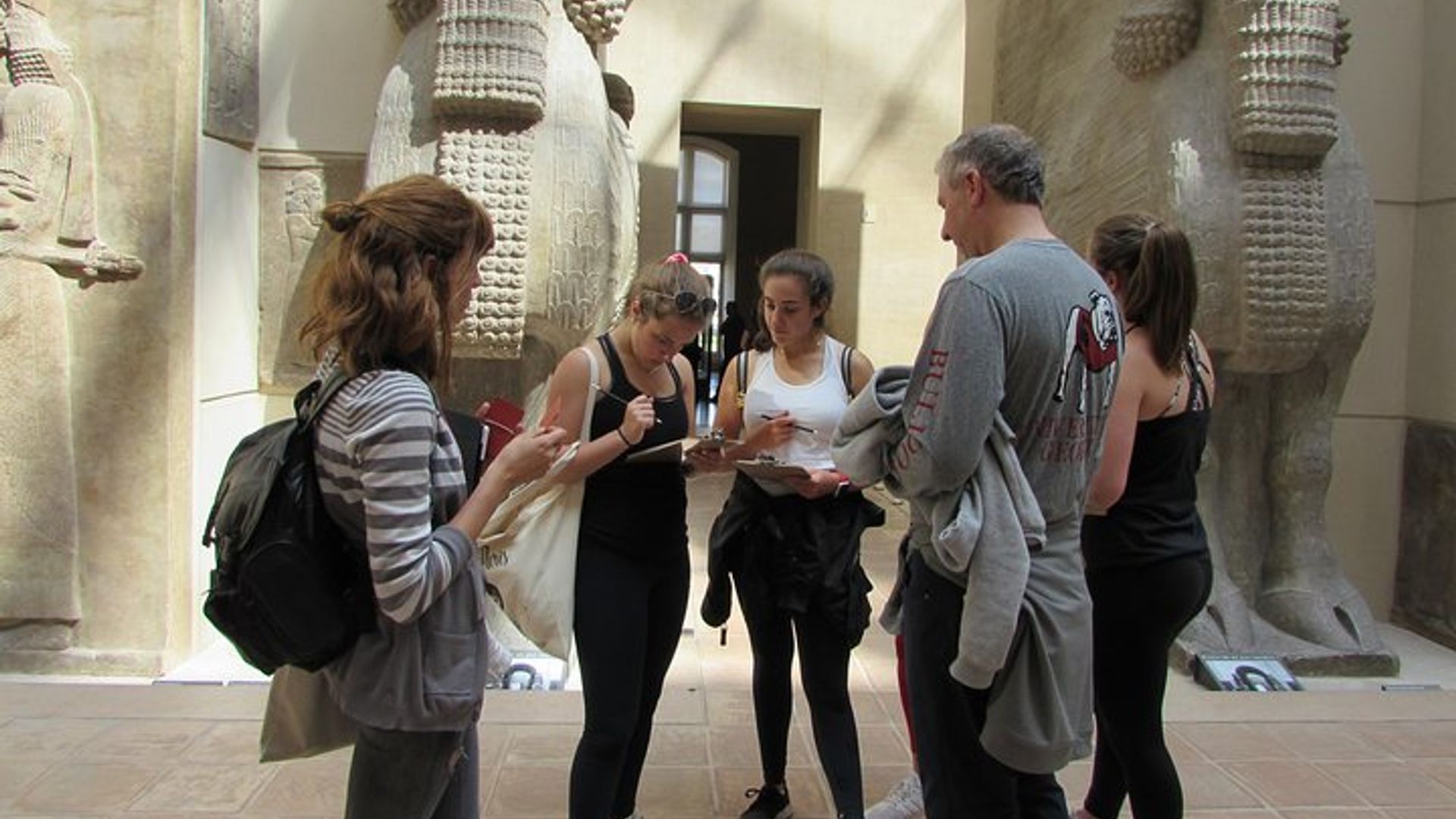Paris Private Louvre Teens Tour With Skip-the-Line Access