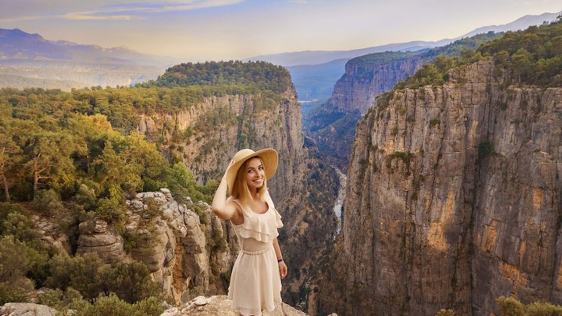 Paquete de aventura en Antalya: rafting, jeep, vehículo todo terreno, tirolesa, almuerzo