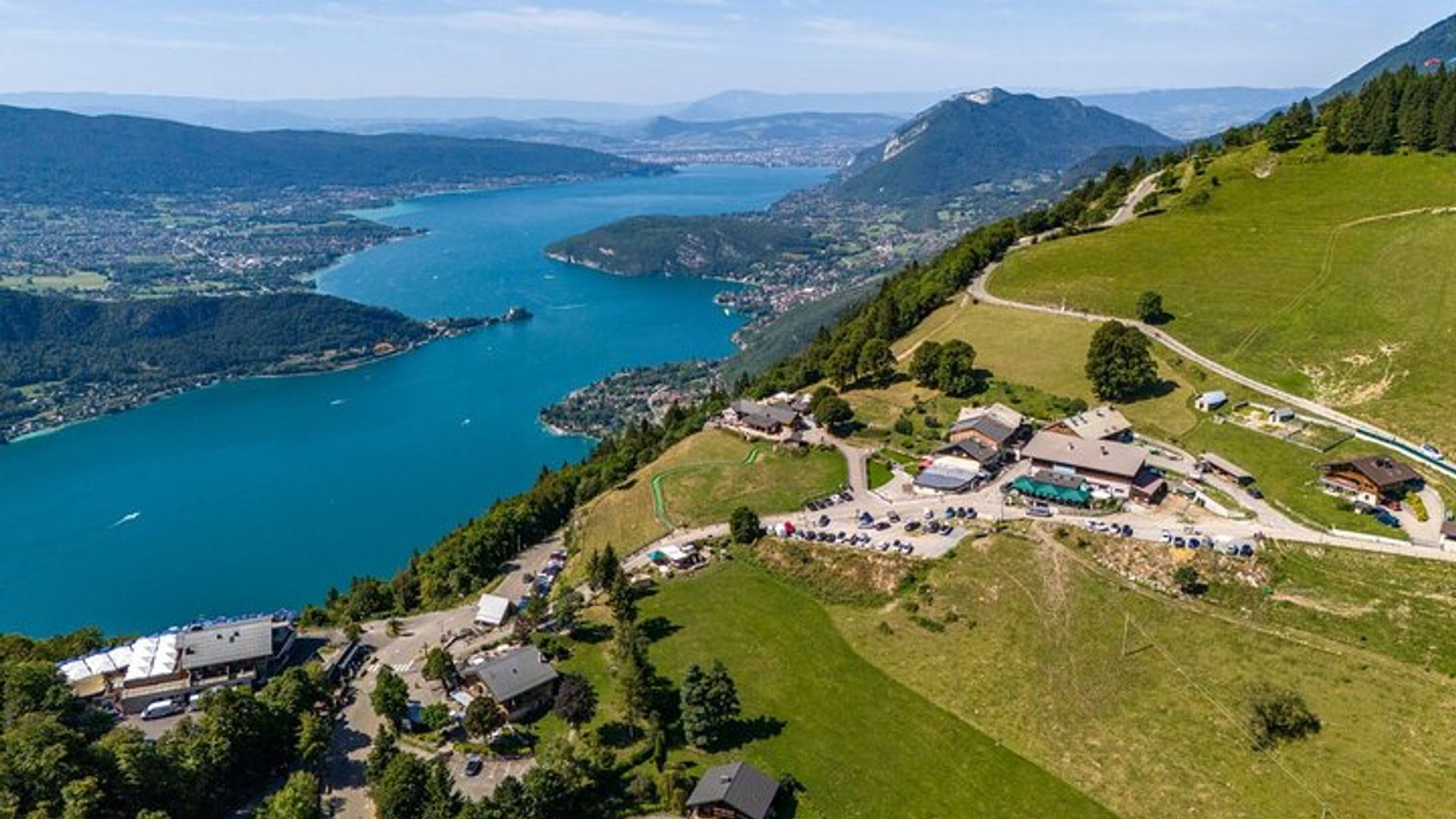Descubra las joyas ocultas de Ginebra a Annecy