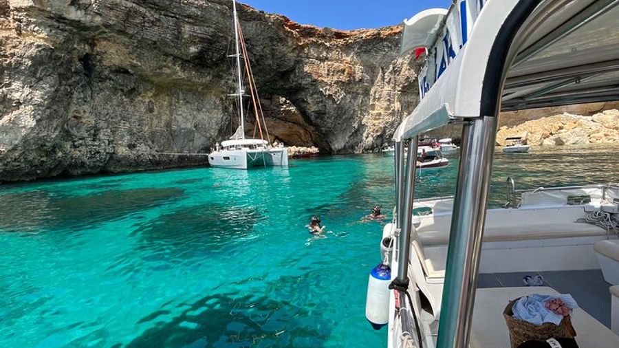 Comino: Blue Lagoon, Crystal Lagoon, & Sea Cave Tour From Gozo