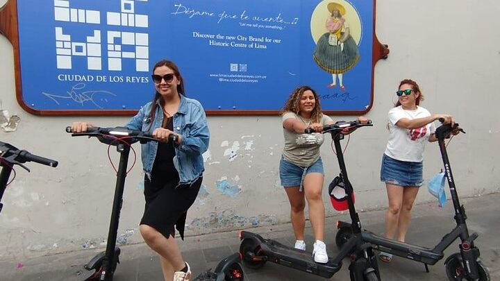 Barranco Small-Group Bike Tour from Miraflores