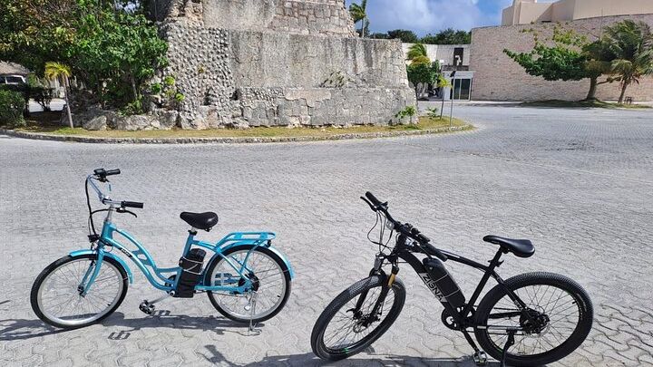 Costa Maya E-Bikes Rental
