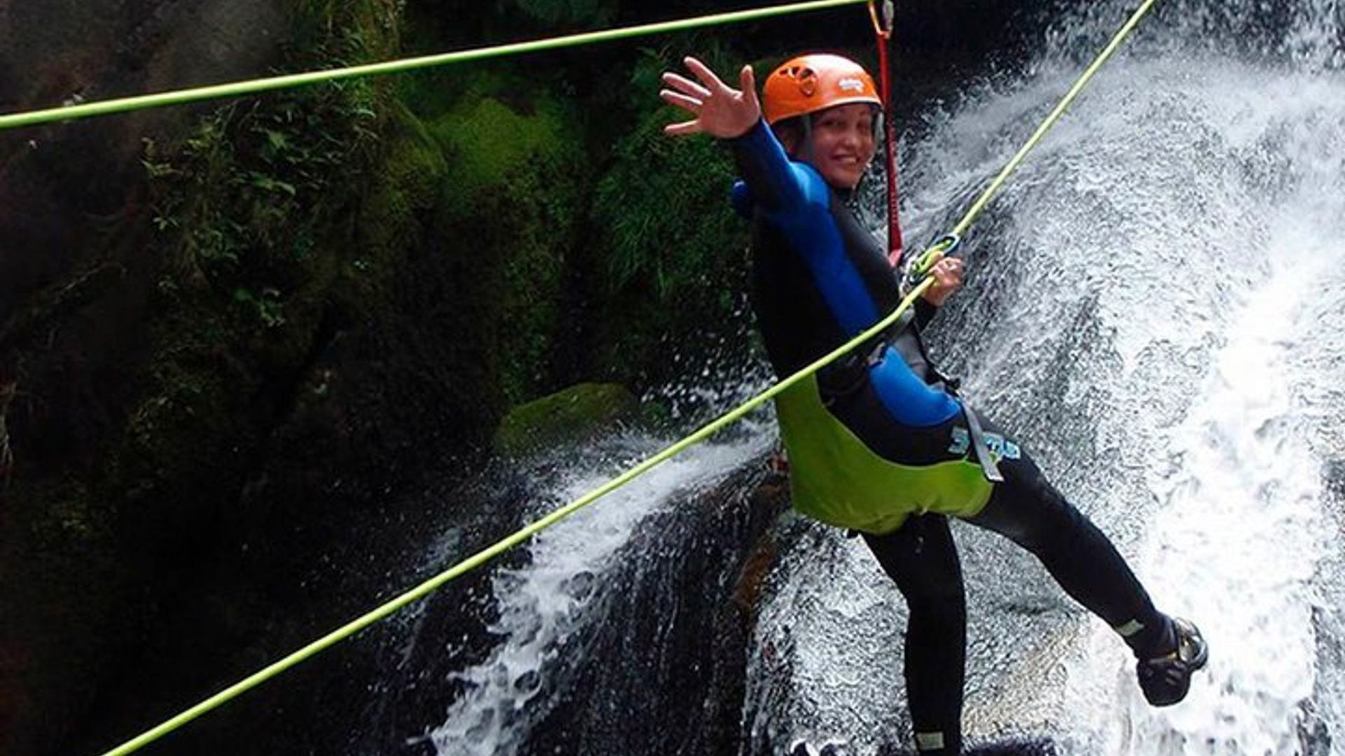 Aventure canyoning Geres en petit groupe à Porto