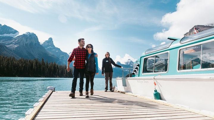 Maligne Lake Cruise