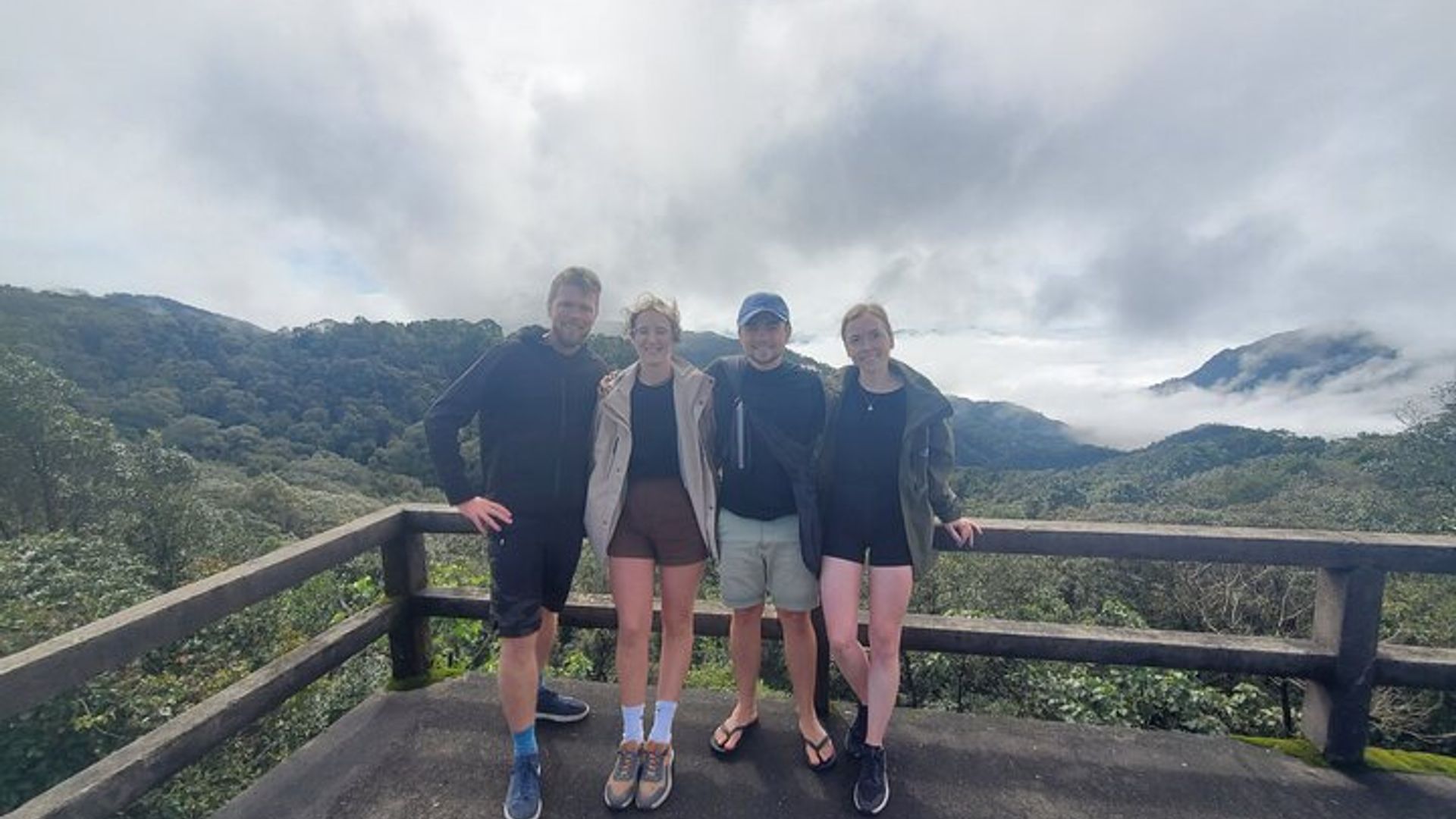 Bach-Ma-Nationalpark-Trekkingtour 1 Tag ab der Stadt Hue, Vietnam
