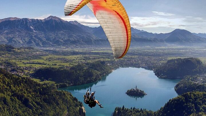Lake Bled: Tandem Paragliding Adventure