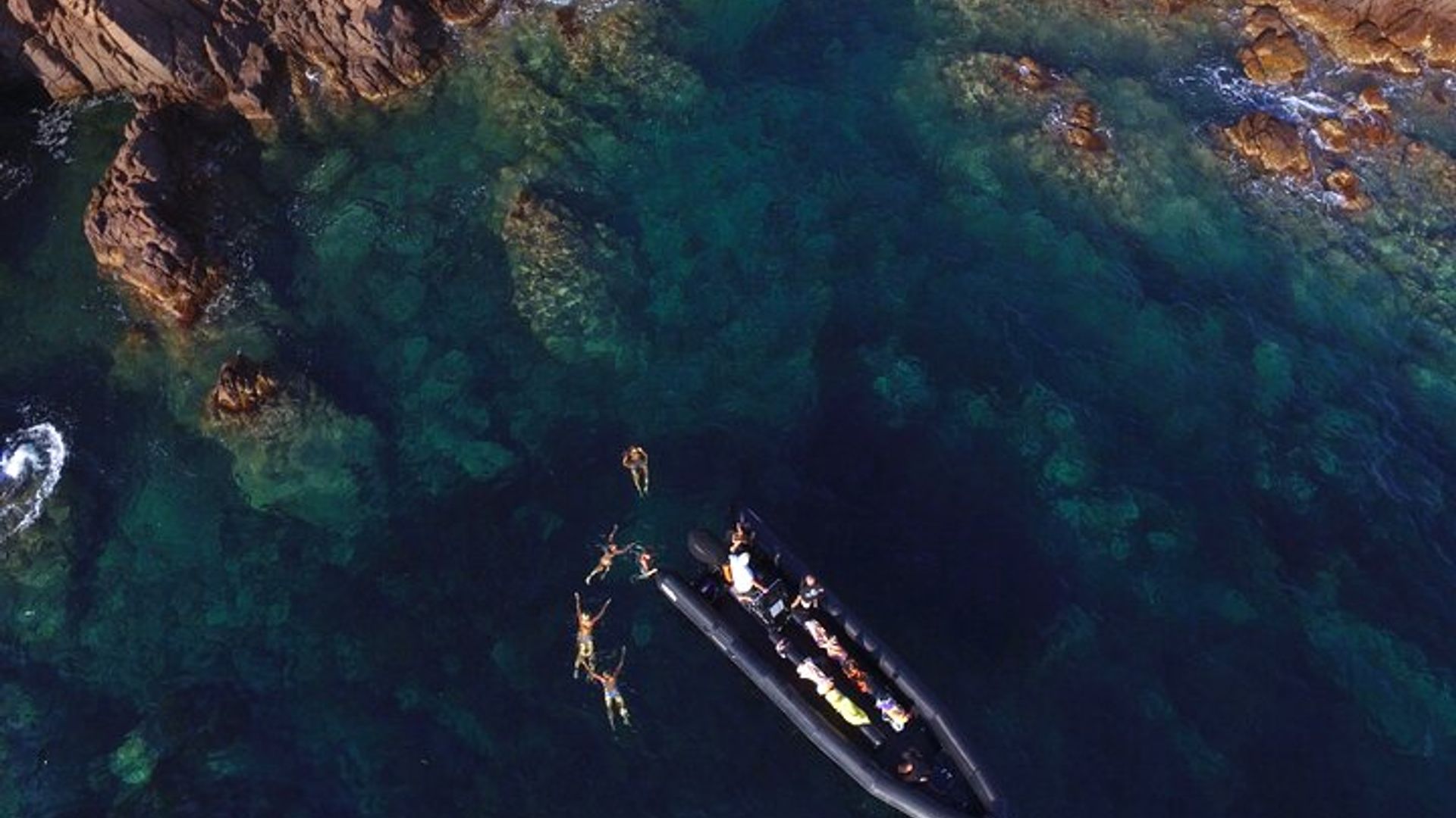 Cannes: Estérel Small-Group Boat Tour