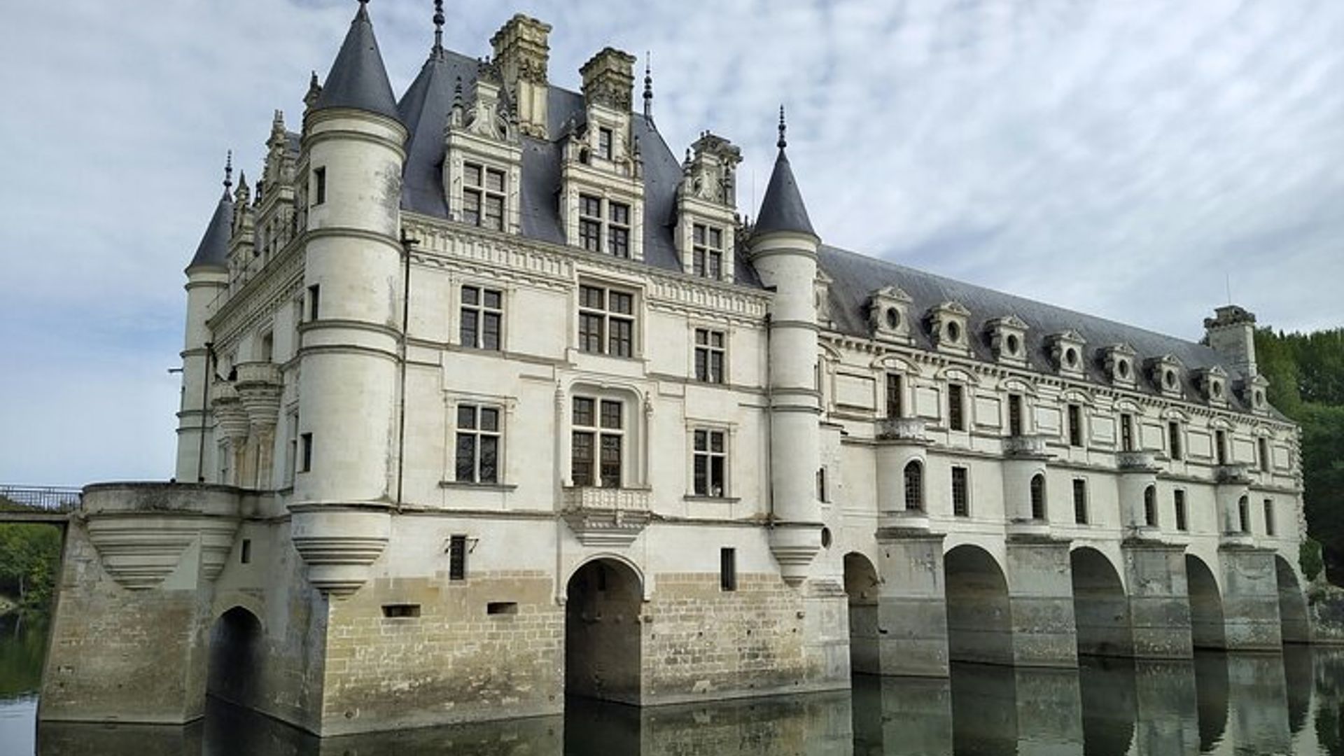Loiretal Schlösser Private Tour von Paris mit dem Minivan