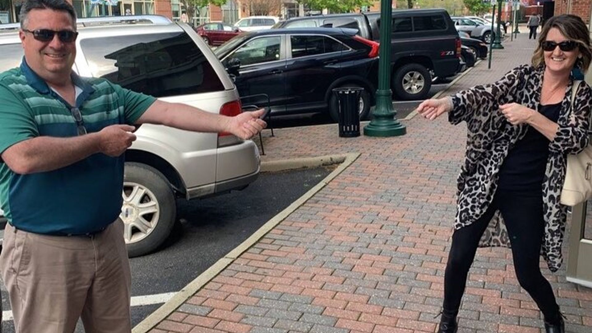 Adventurous Scavenger Hunt in Newark by Zombie Scavengers